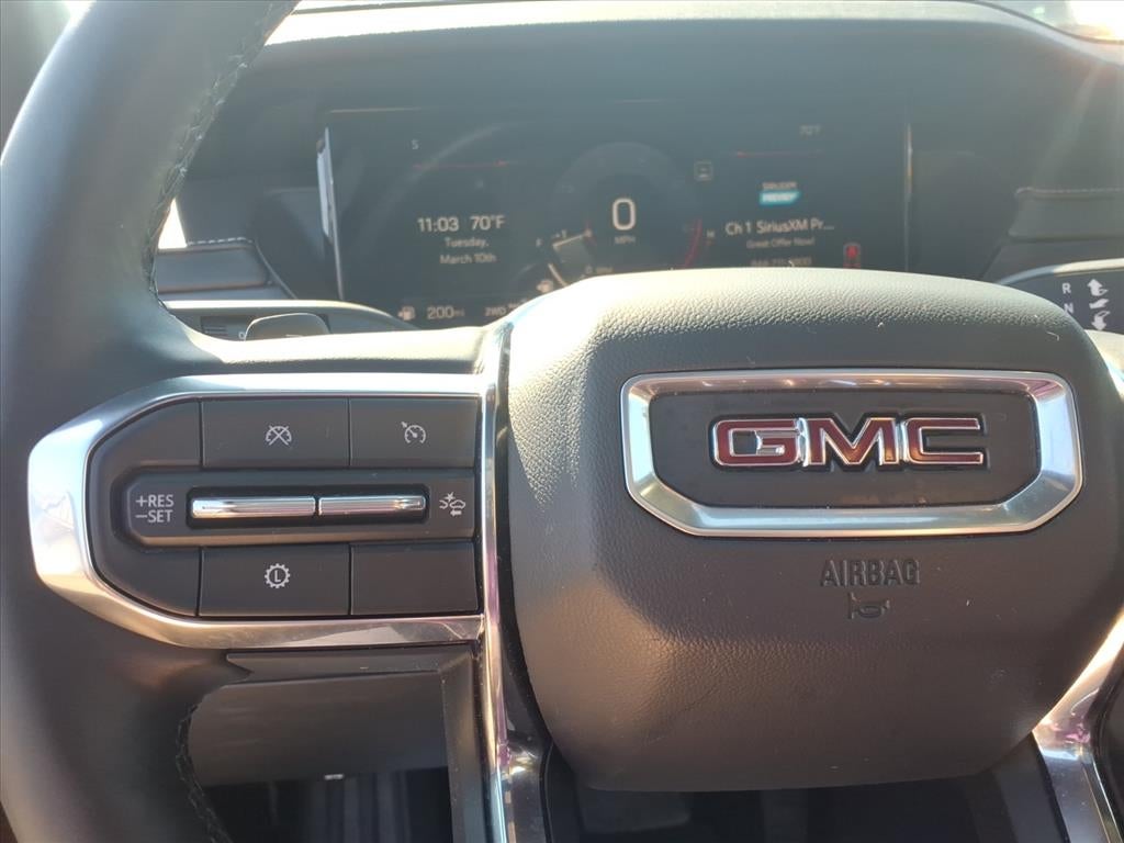 2024 GMC Acadia Elevation