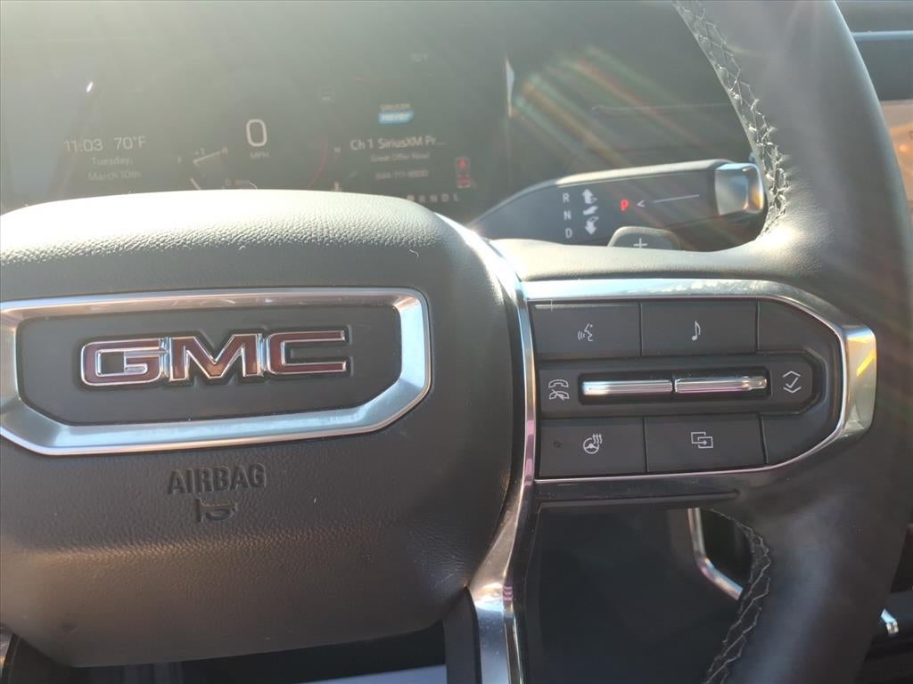 2024 GMC Acadia Elevation