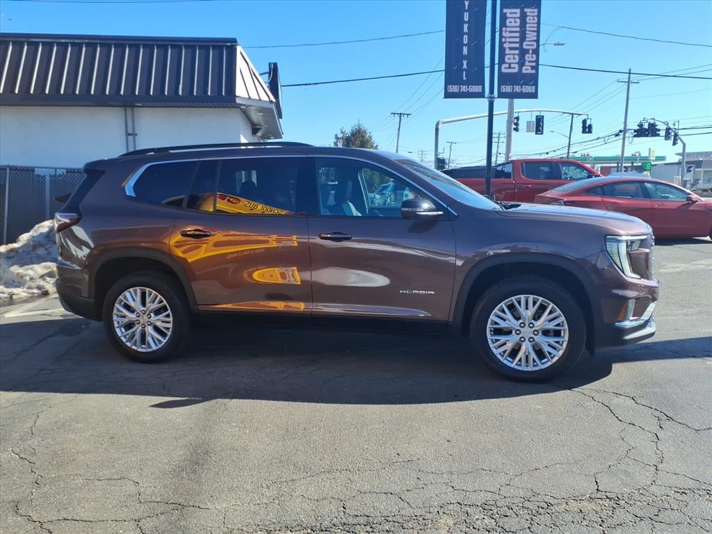 2024 GMC Acadia Elevation