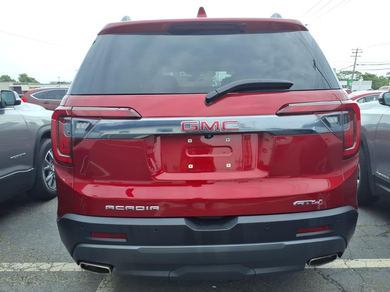 2023 GMC Acadia AT4