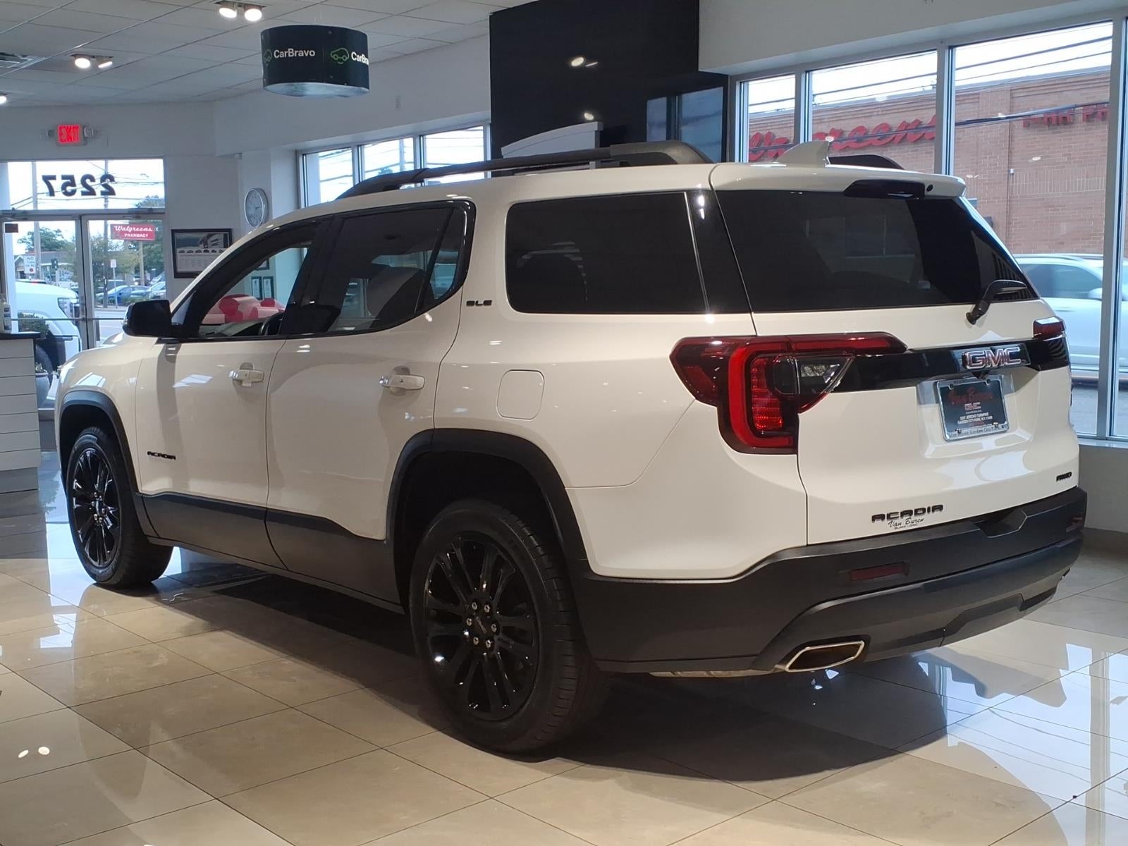 2023 GMC Acadia SLE