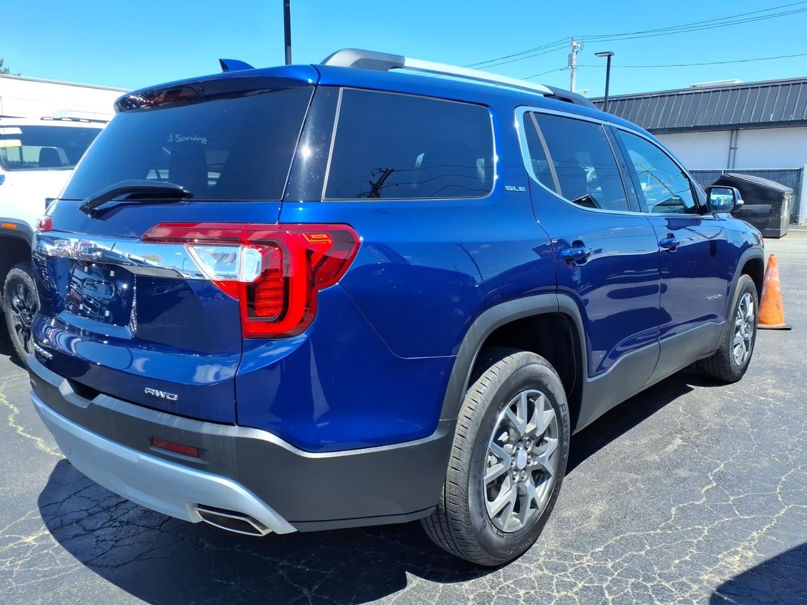 2023 GMC Acadia SLE