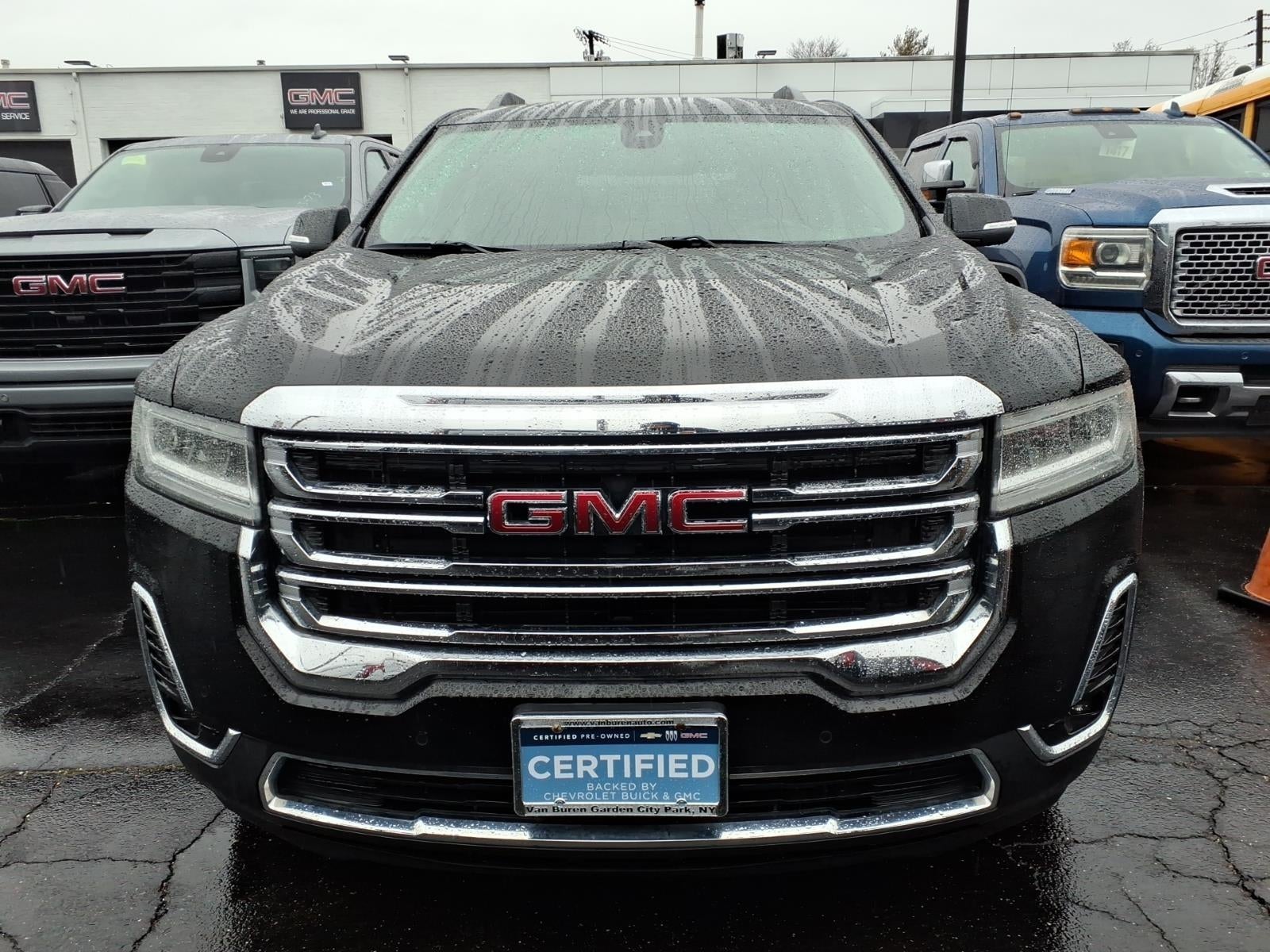 2023 GMC Acadia SLT