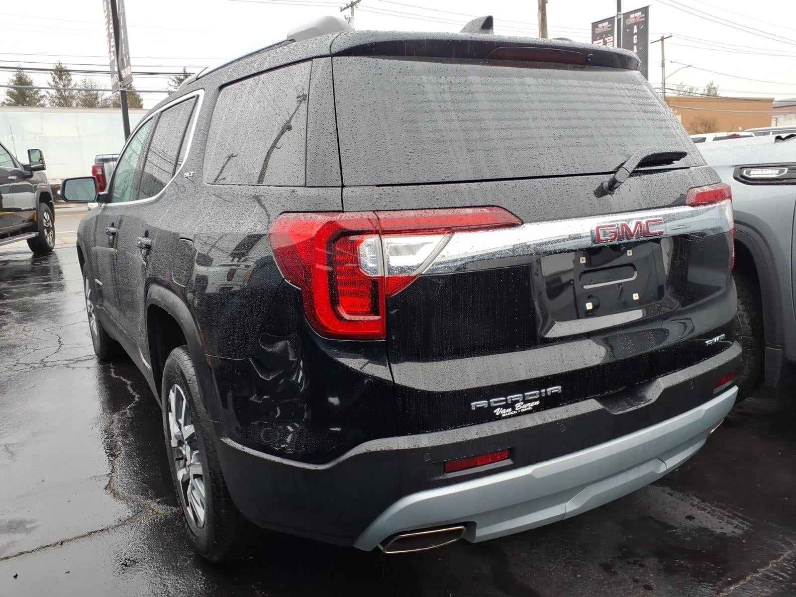 2023 GMC Acadia SLT
