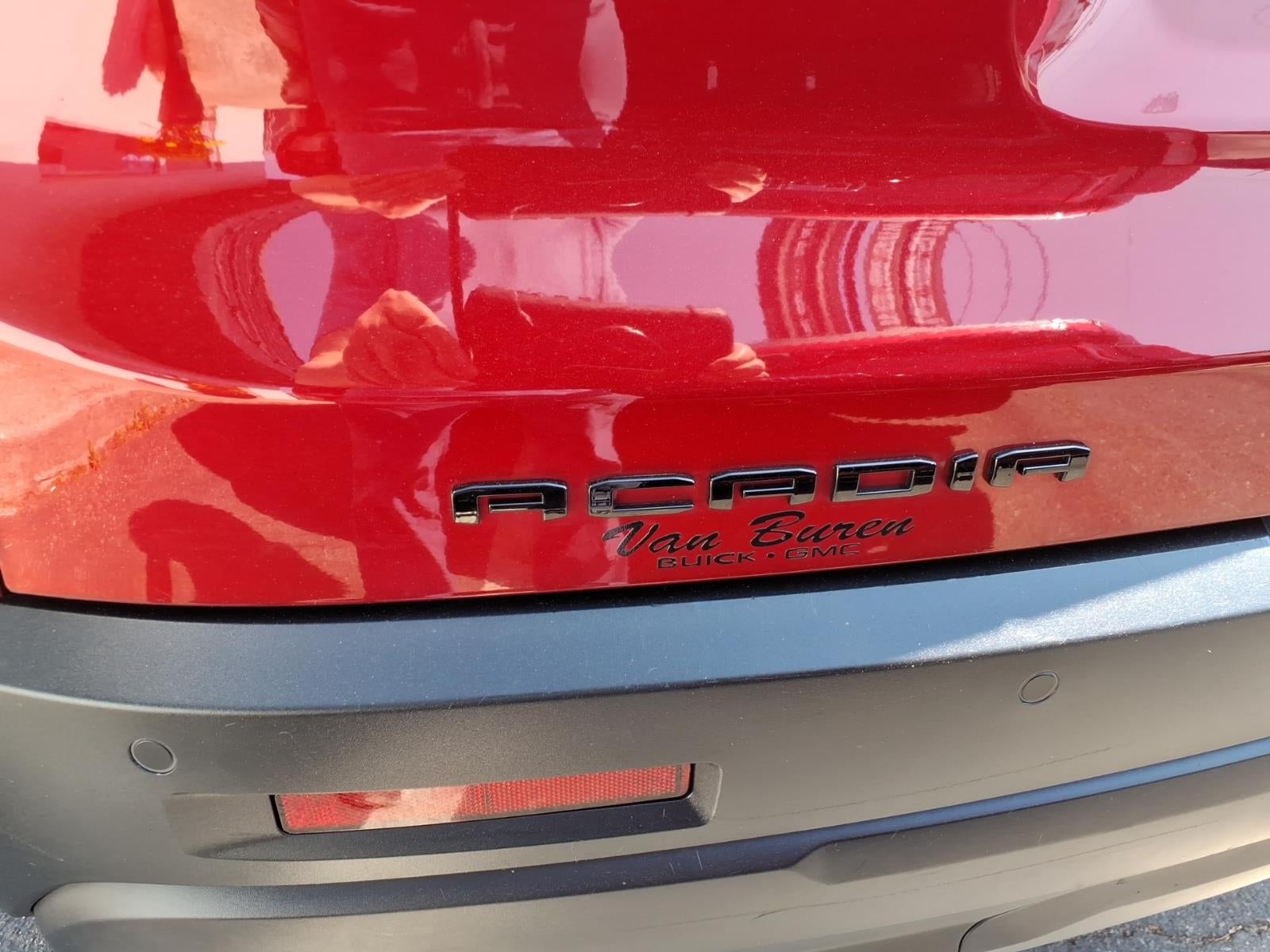 2023 GMC Acadia SLT