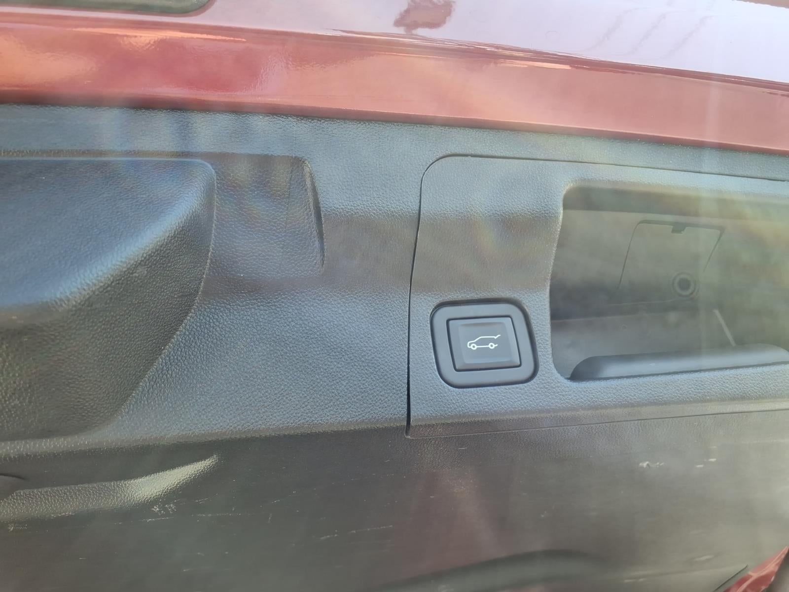 2023 GMC Acadia SLT - Photo 14