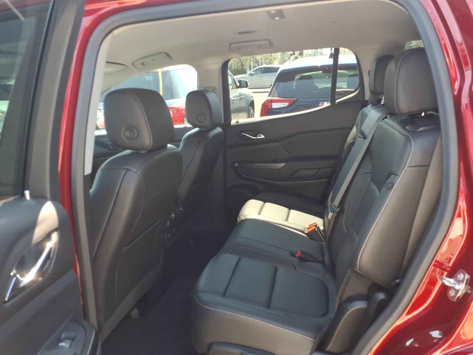 2023 GMC Acadia SLT