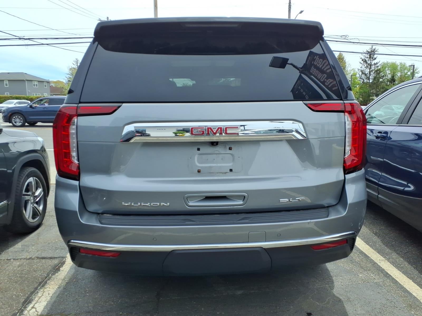 2023 GMC Yukon SLT