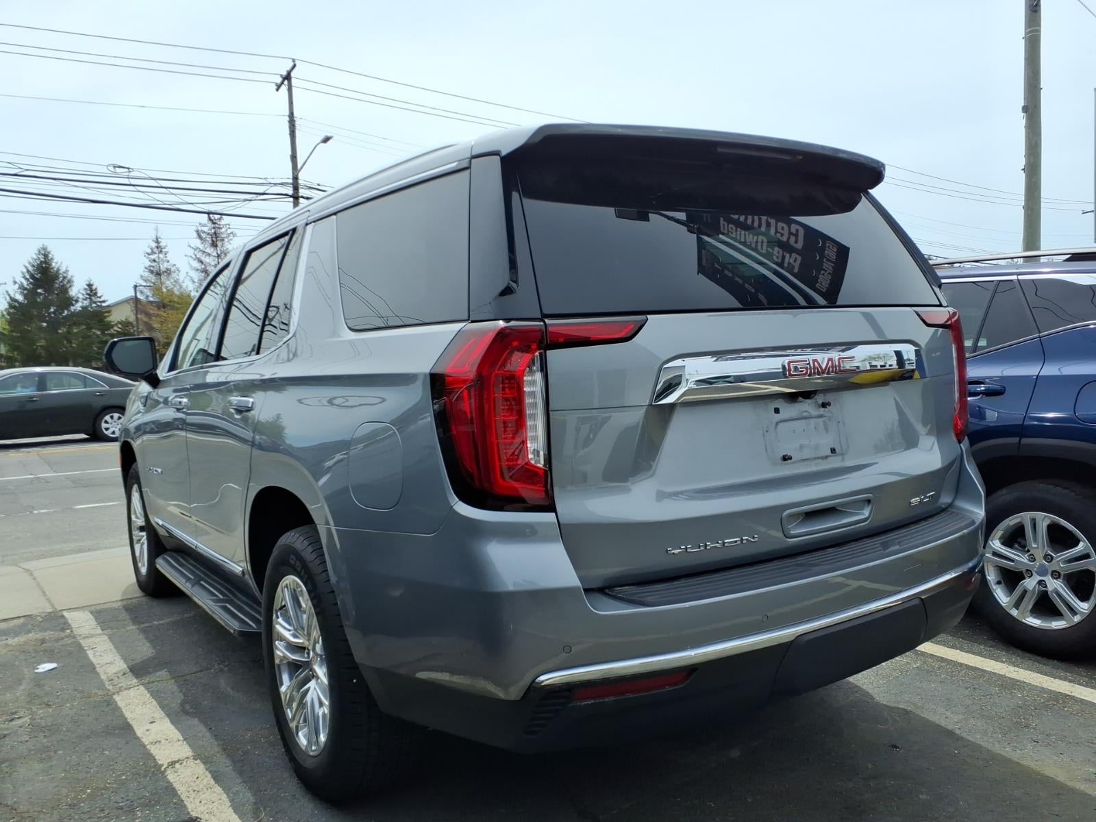 2023 GMC Yukon SLT