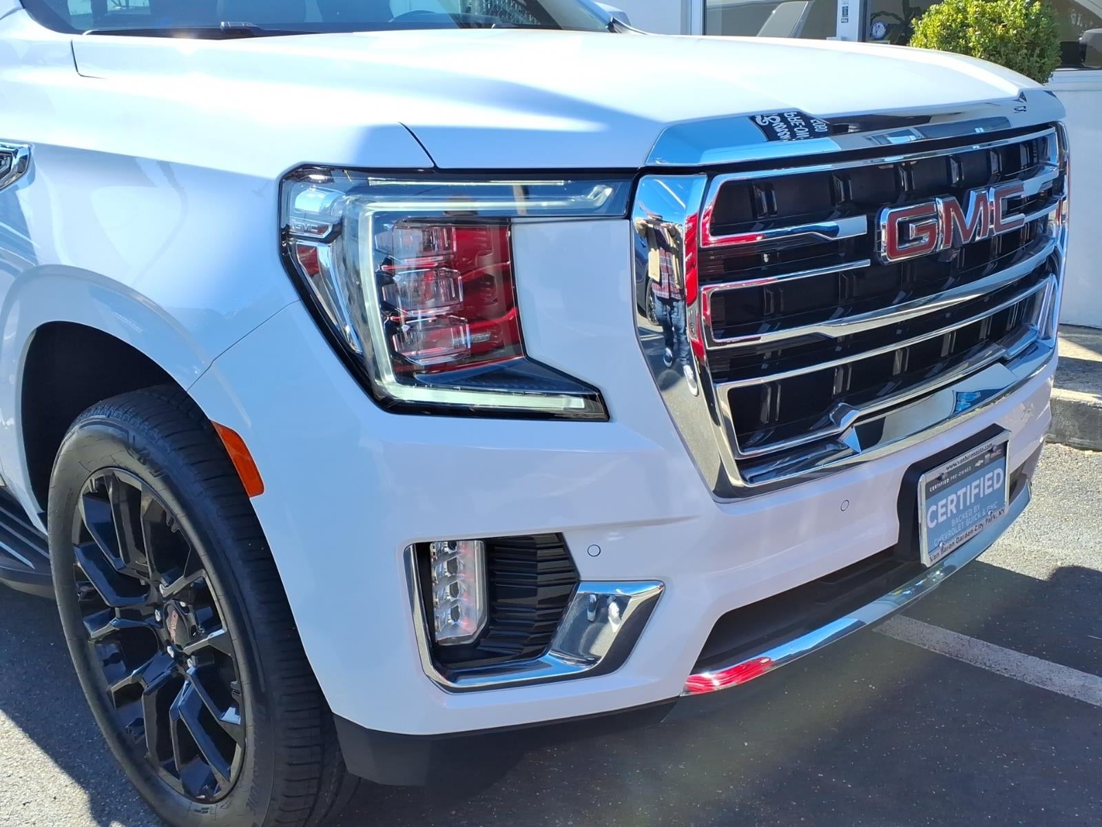 2023 GMC Yukon XL SLT