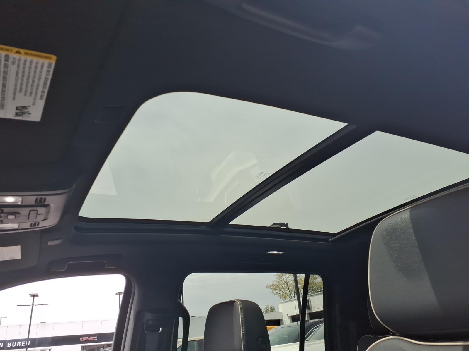 2024 GMC Yukon XL SLT