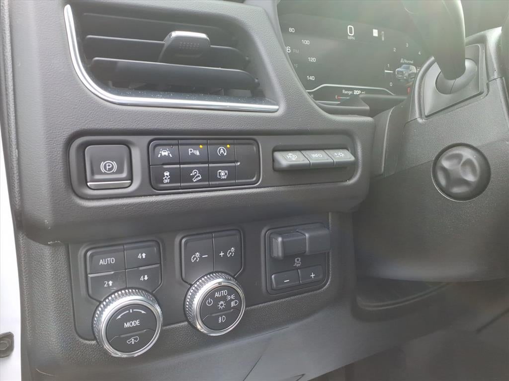 2023 GMC Yukon XL AT4