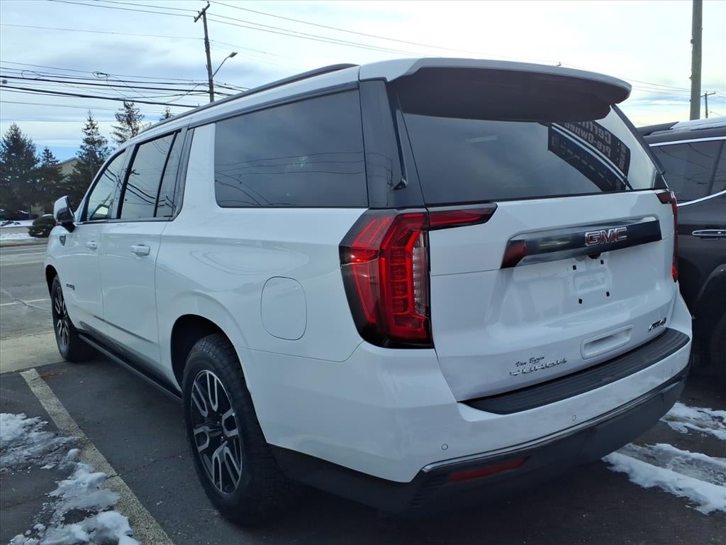 2023 GMC Yukon XL AT4