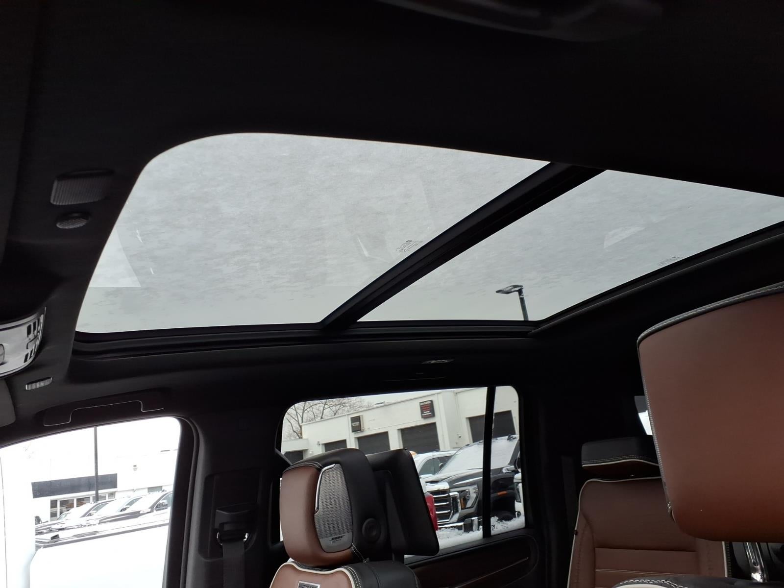 2023 GMC Yukon XL Denali Ultimate