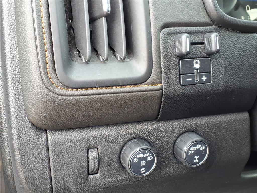 2022 GMC Canyon AT4 - Leather