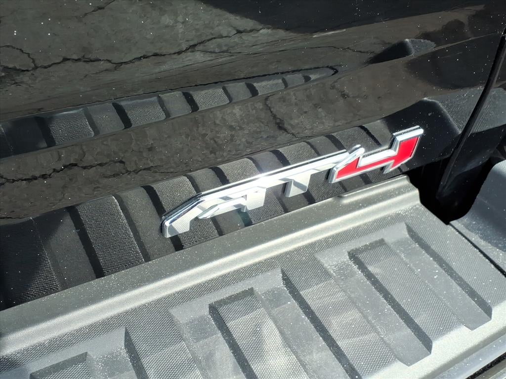 2022 GMC Canyon AT4 - Leather