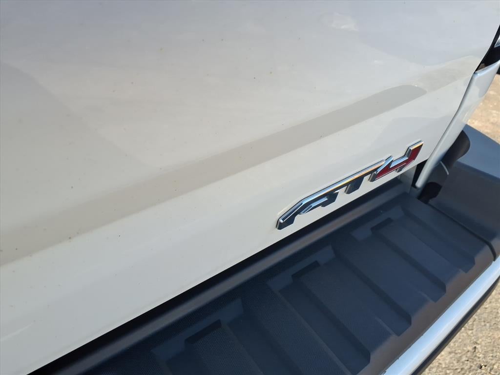 2022 GMC Canyon AT4 - Leather