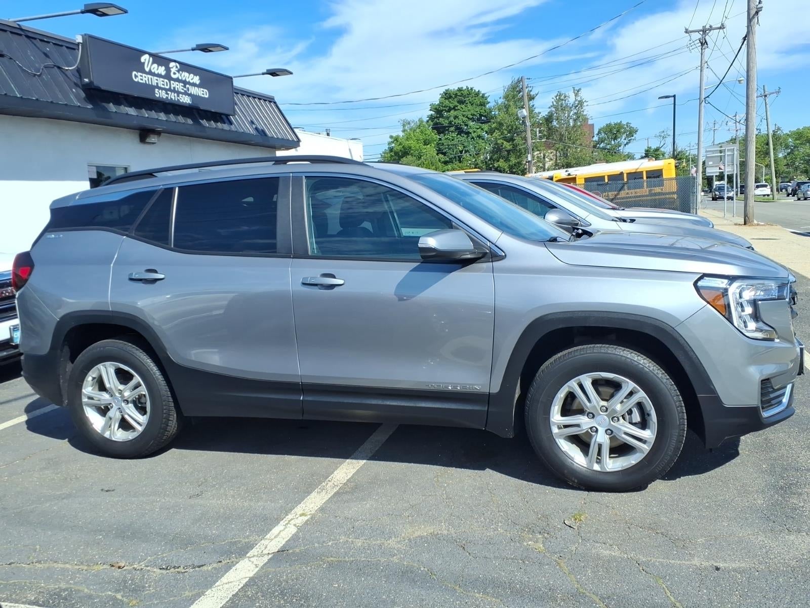 2023 GMC Terrain SLE
