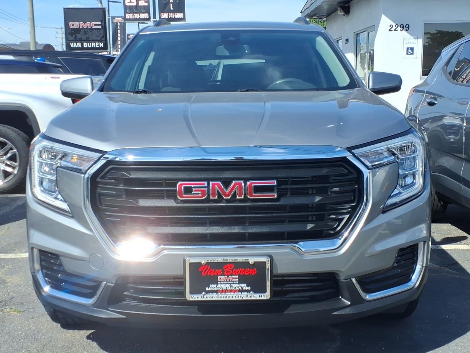 2023 GMC Terrain SLE