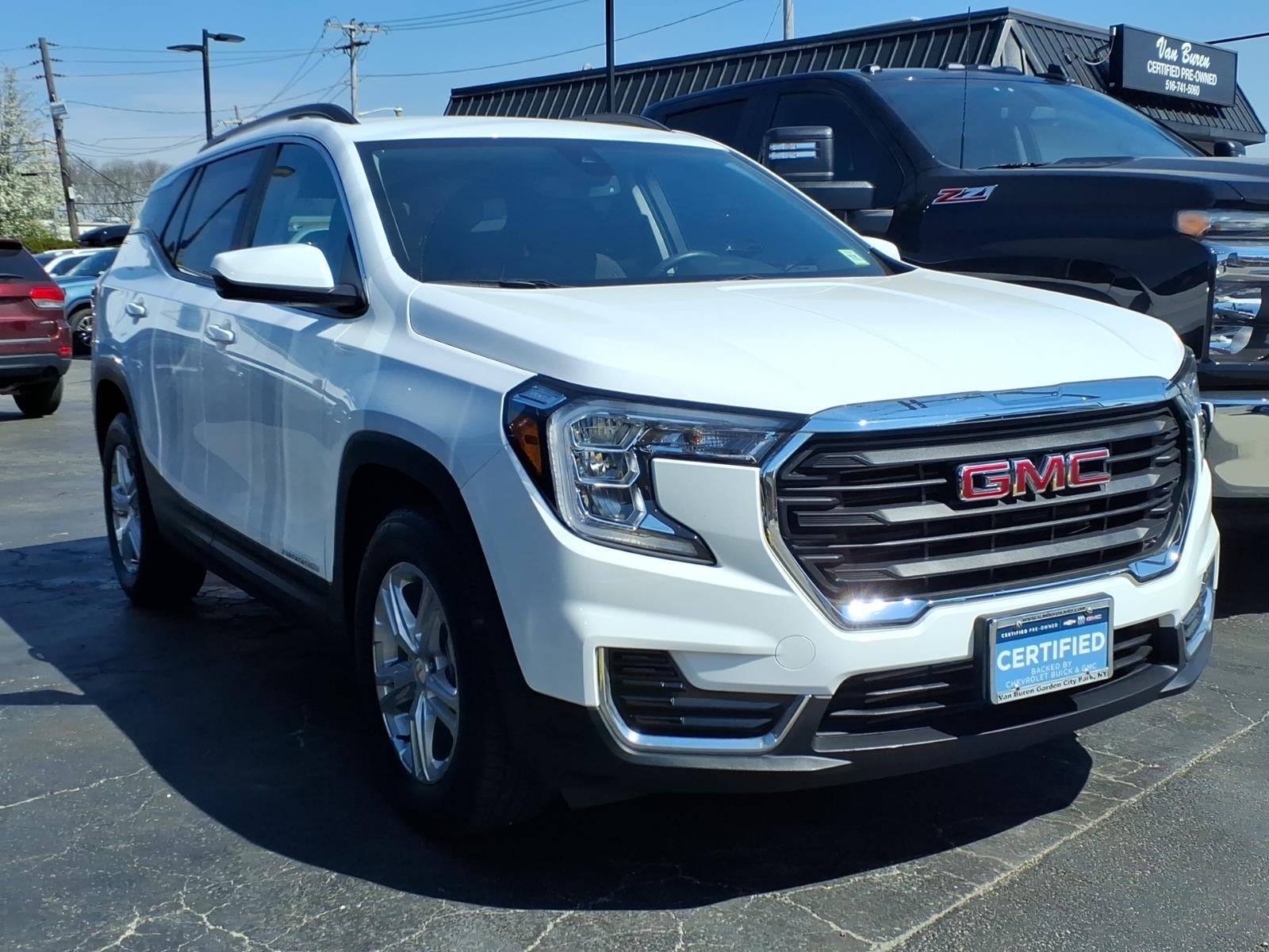 2023 GMC Terrain SLE