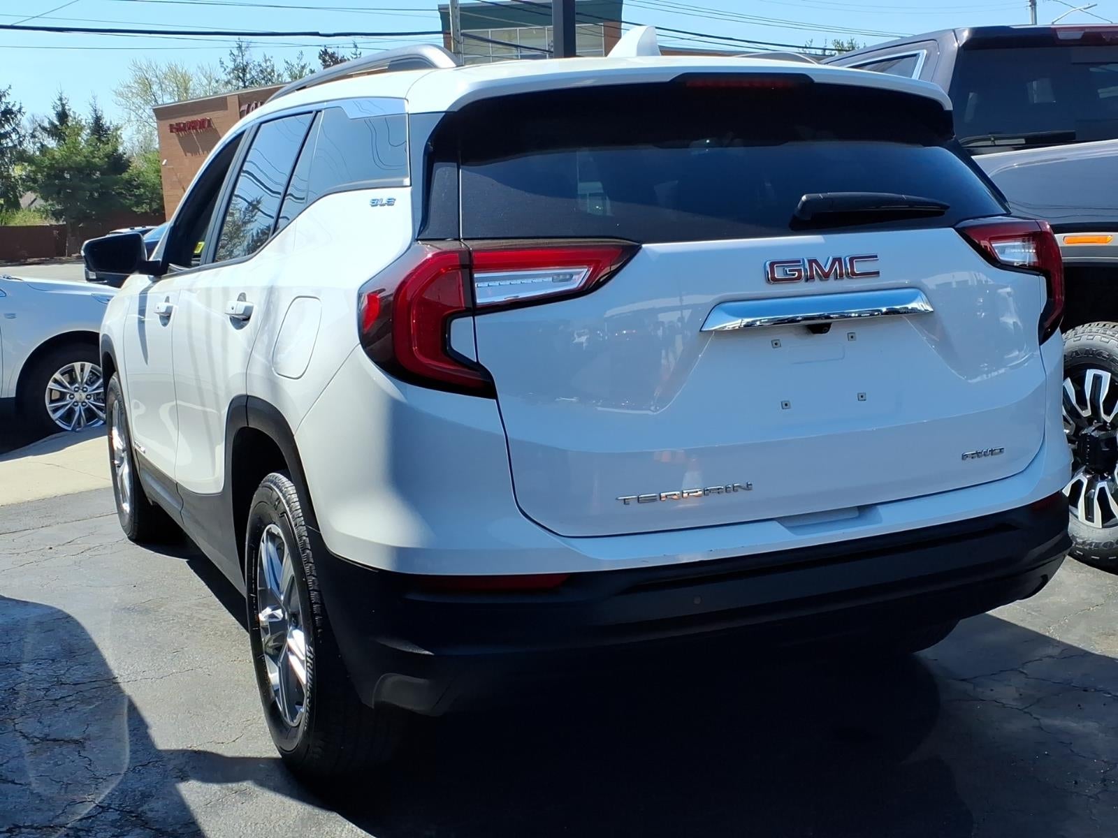 2023 GMC Terrain SLE