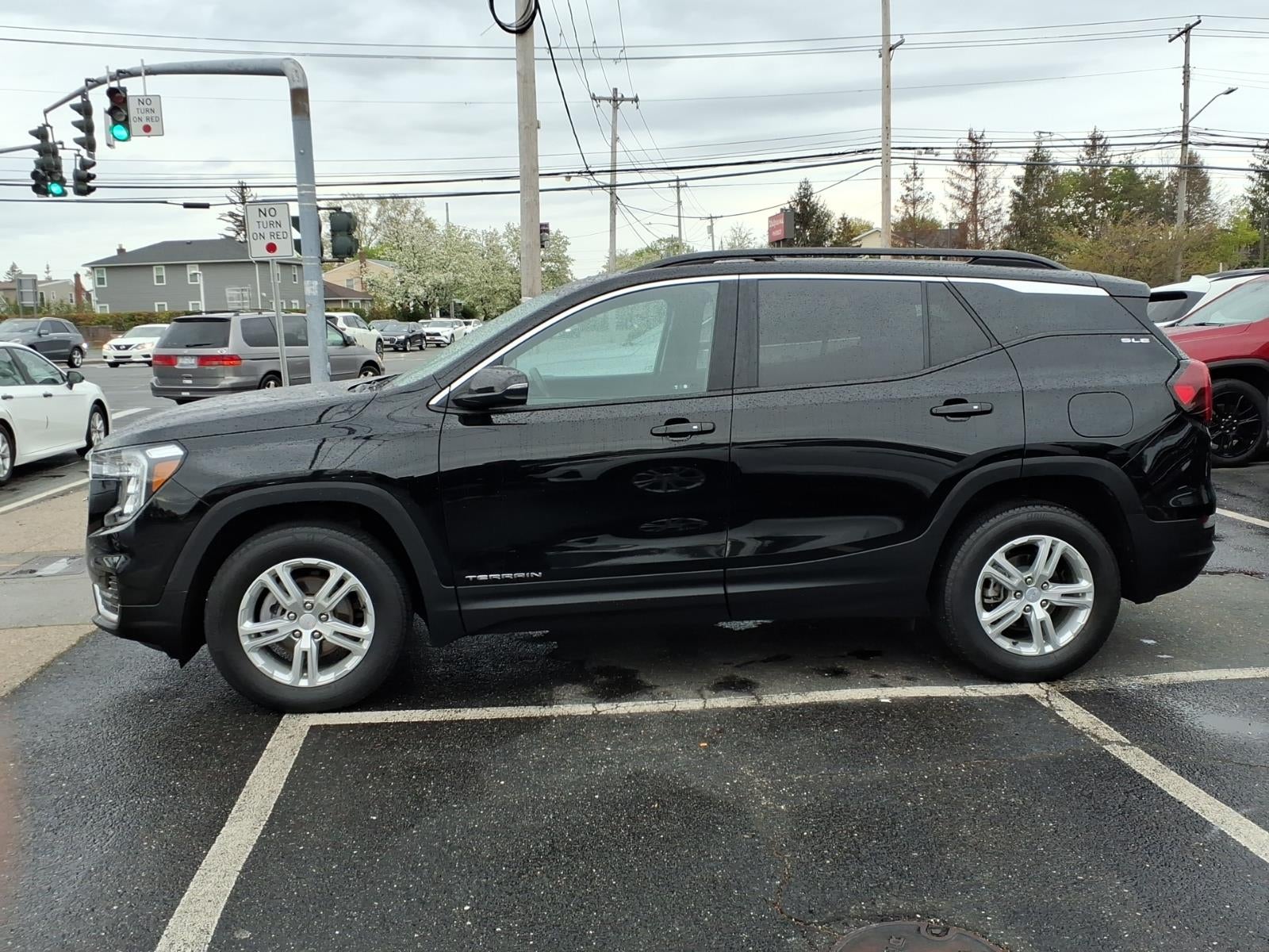 2023 GMC Terrain SLE