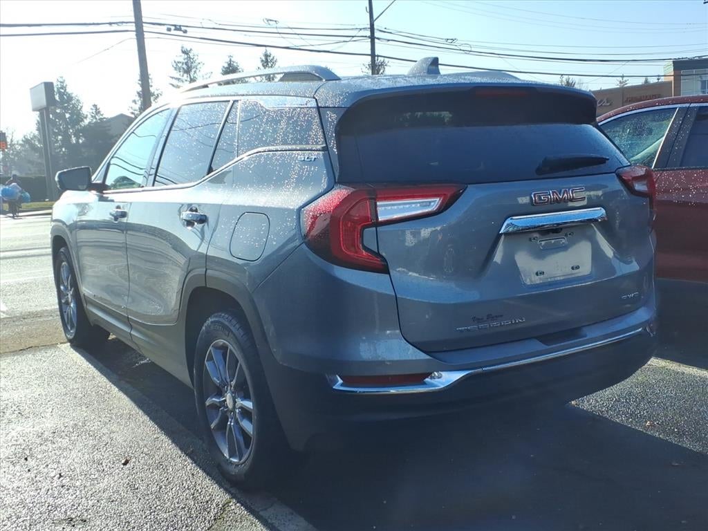 2023 GMC Terrain SLT