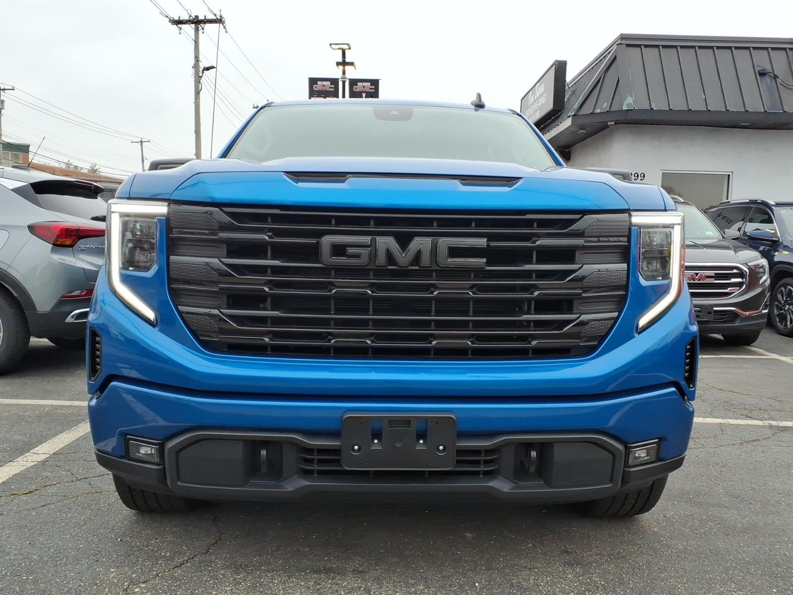 2023 GMC Sierra 1500 Elevation