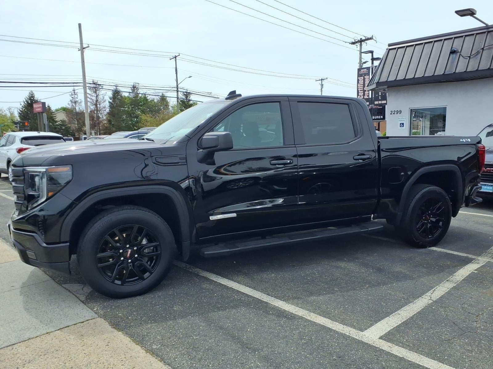 2023 GMC Sierra 1500 Elevation